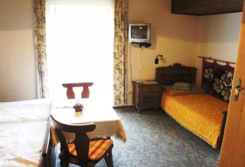 ベッドアンドブレックファースト Privatzimmer Eva Leitgeb