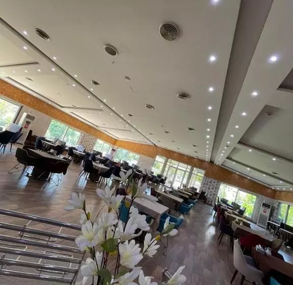 Dawa Hotel And Restaurant