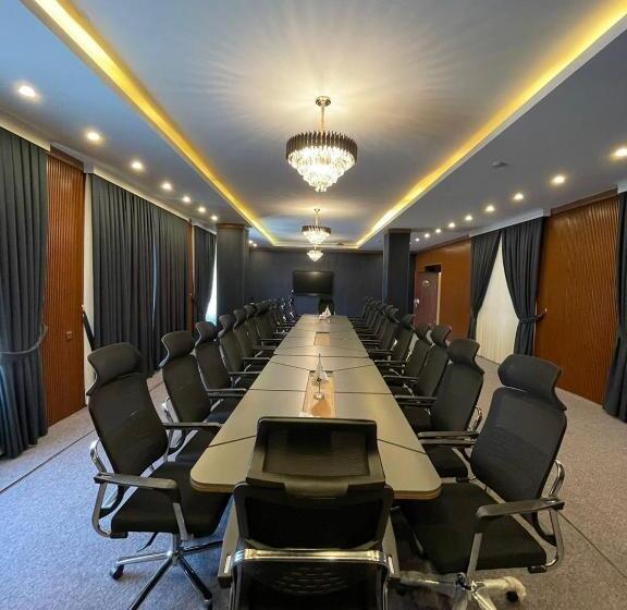 Dawa Hotel And Restaurant