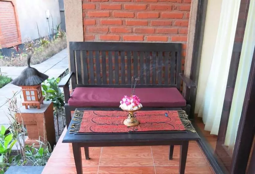 پانسیون The Sari Bungalows