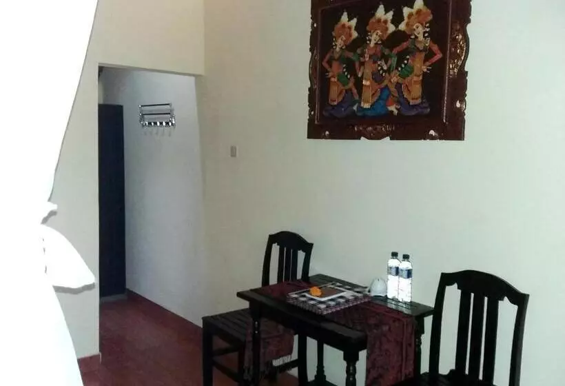 پانسیون The Sari Bungalows
