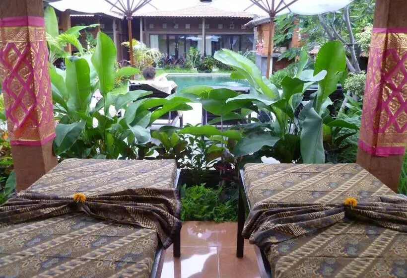 پانسیون The Sari Bungalows