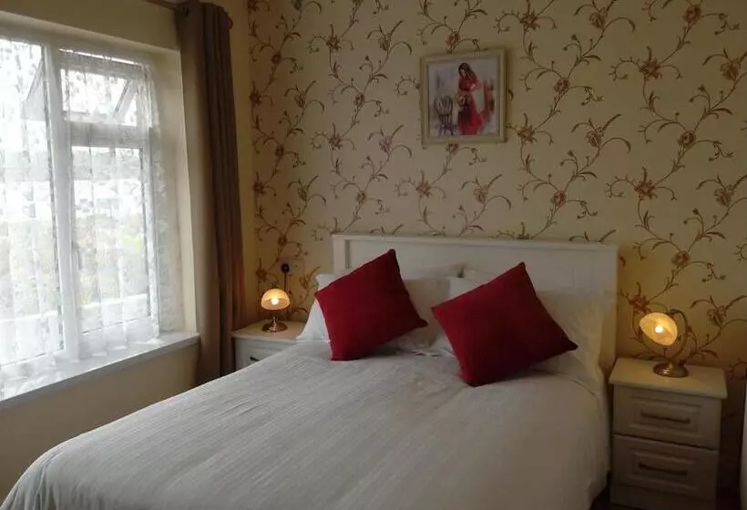 The Waterfront B&b