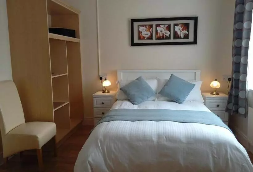 The Waterfront B&b