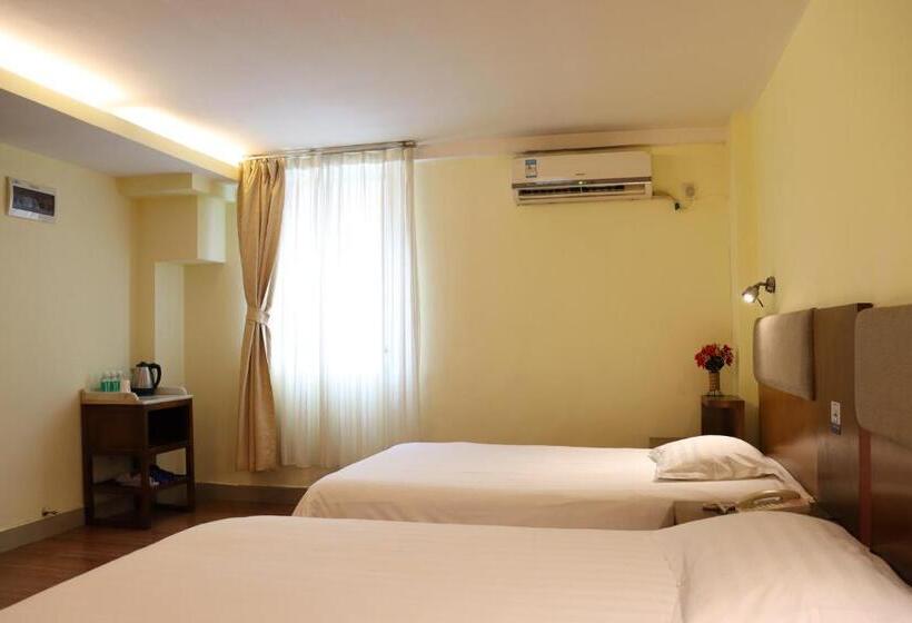 הוסטל 岭南佳园连锁酒店广州北京路步行街农讲所地铁站店