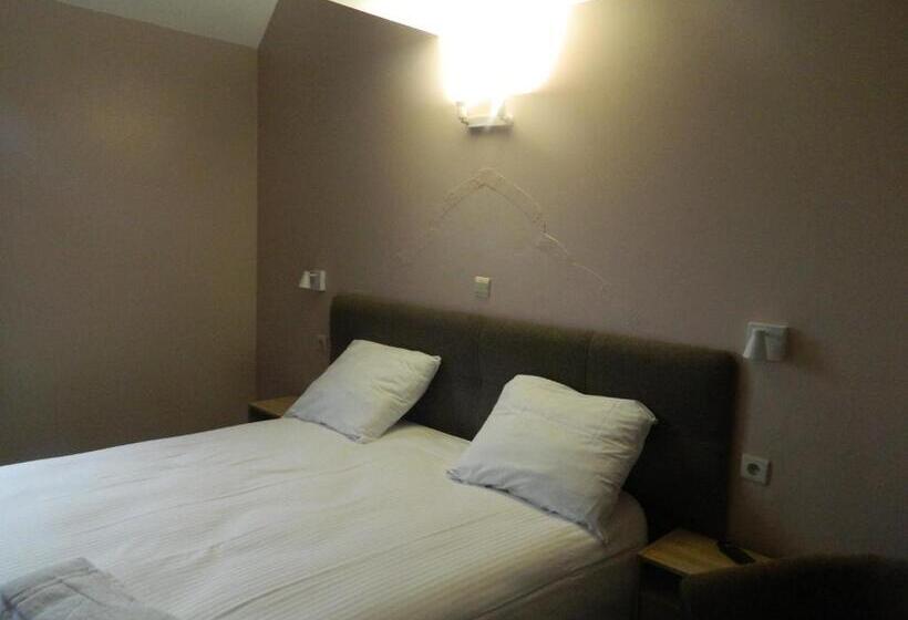 בית מלון כפרי Family