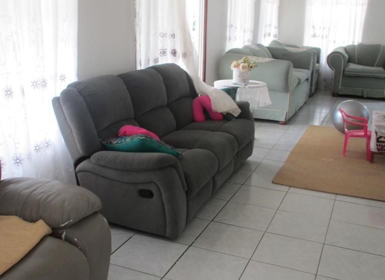 تختخواب و صبحانه Tuna S Lodge