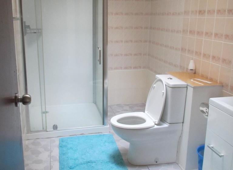 تختخواب و صبحانه Tuna S Lodge