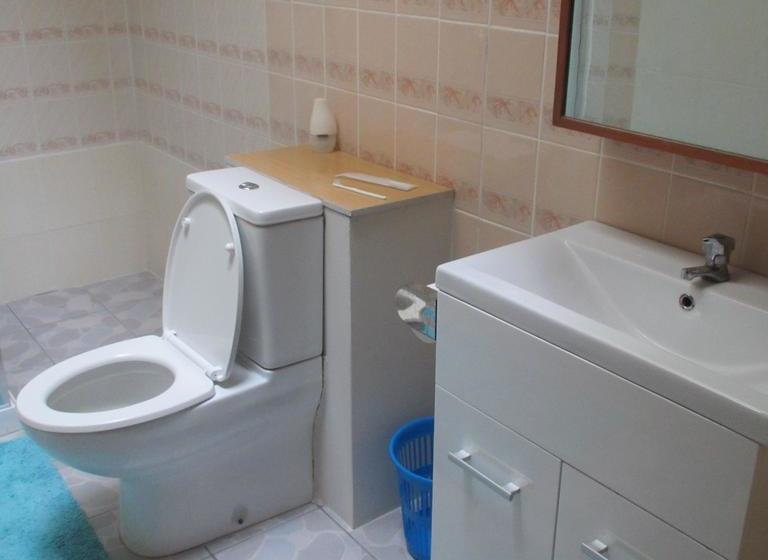 تختخواب و صبحانه Tuna S Lodge