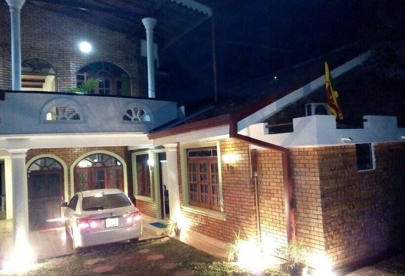 Bed and Breakfast Villa De Rosh