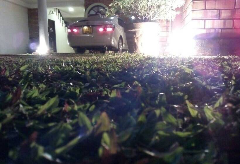 Bed and Breakfast Villa De Rosh