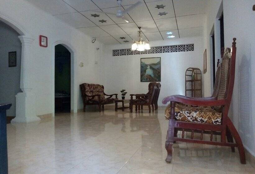 Bed and Breakfast Villa De Rosh