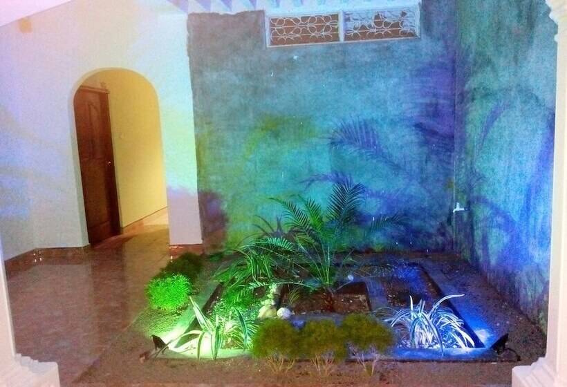 Bed and Breakfast Villa De Rosh