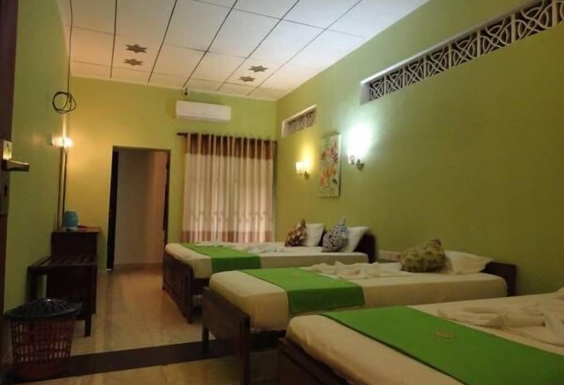 Bed and Breakfast Villa De Rosh