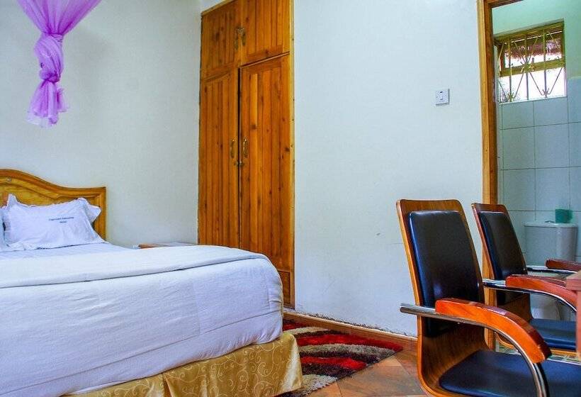 هتل Capricon Executive