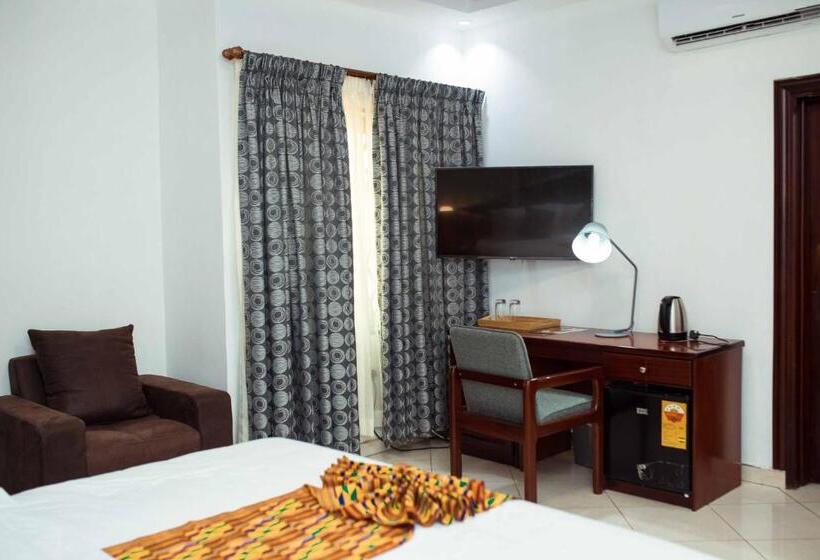 هتل Cocktail And Dreams