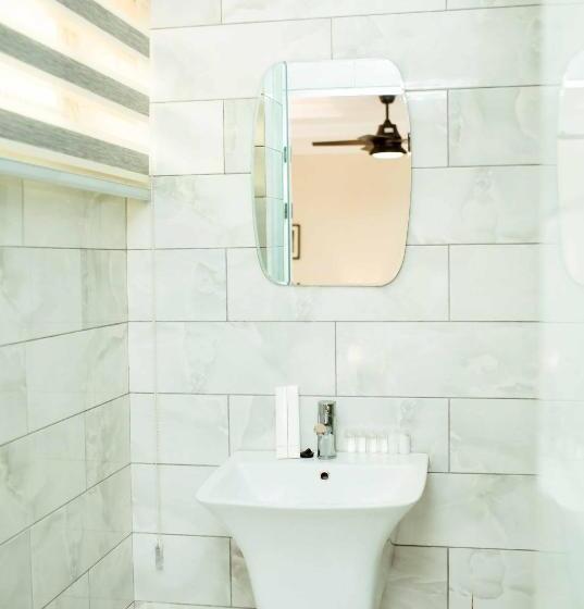 هتل Cocktail And Dreams