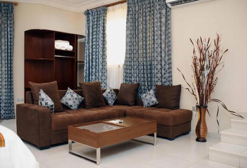 هتل Cocktail And Dreams