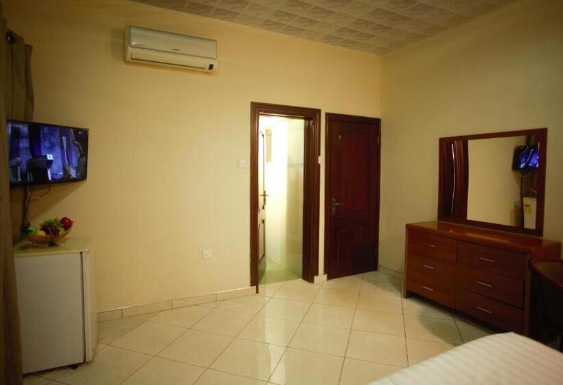 هتل Cocktail And Dreams