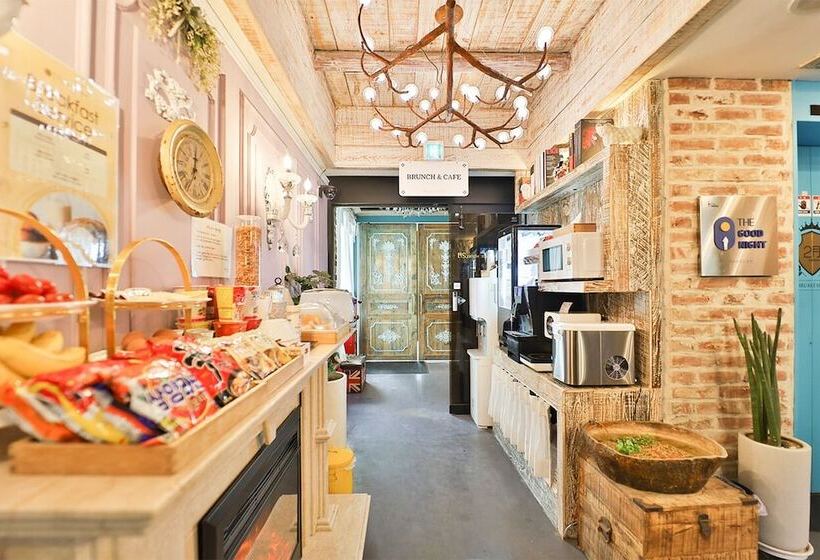 Hotel February Suseong