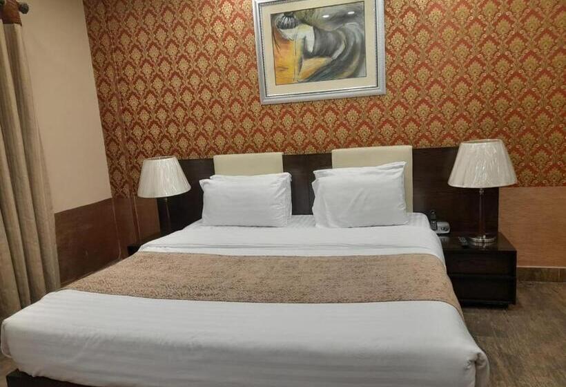 Grand Regent Hotel & Suites