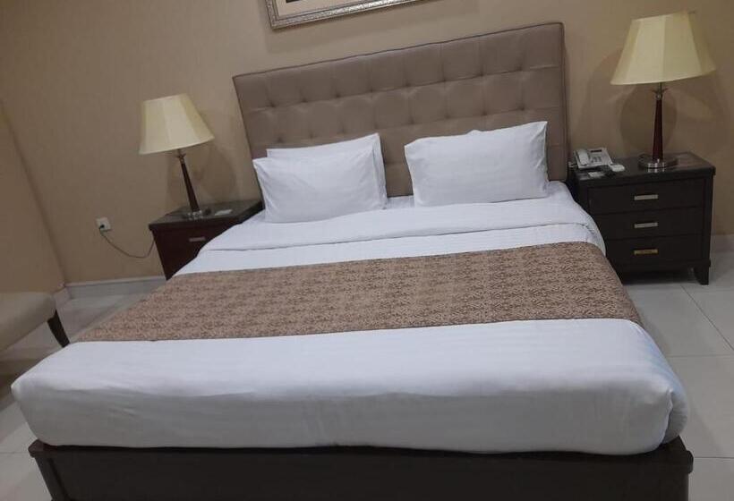 Grand Regent Hotel & Suites