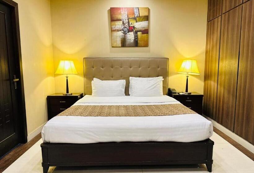 Grand Regent Hotel & Suites