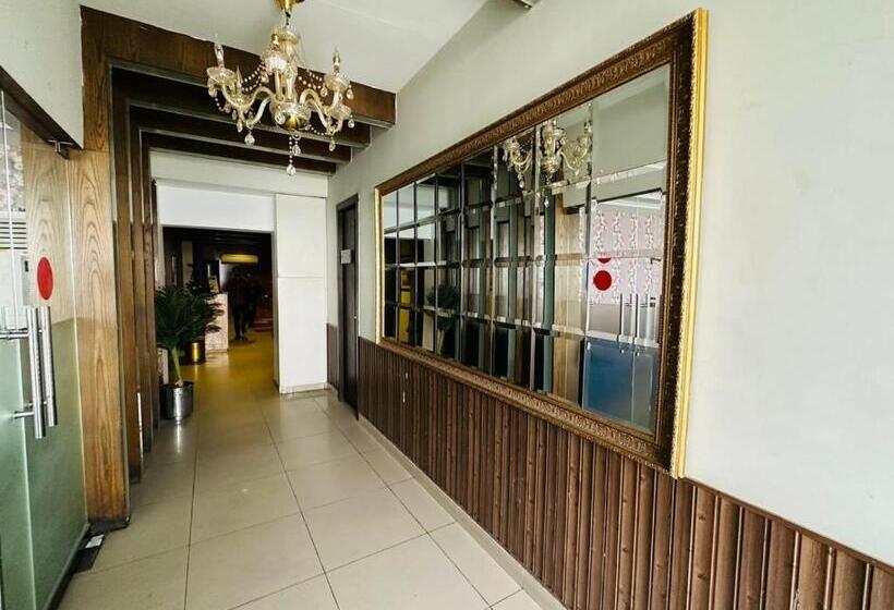 Grand Regent Hotel & Suites