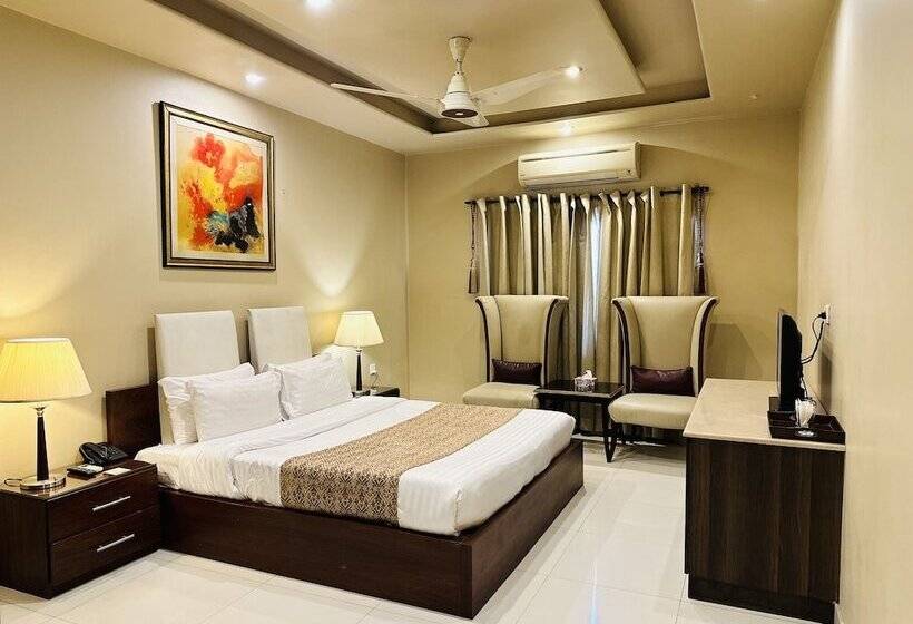 Grand Regent Hotel & Suites