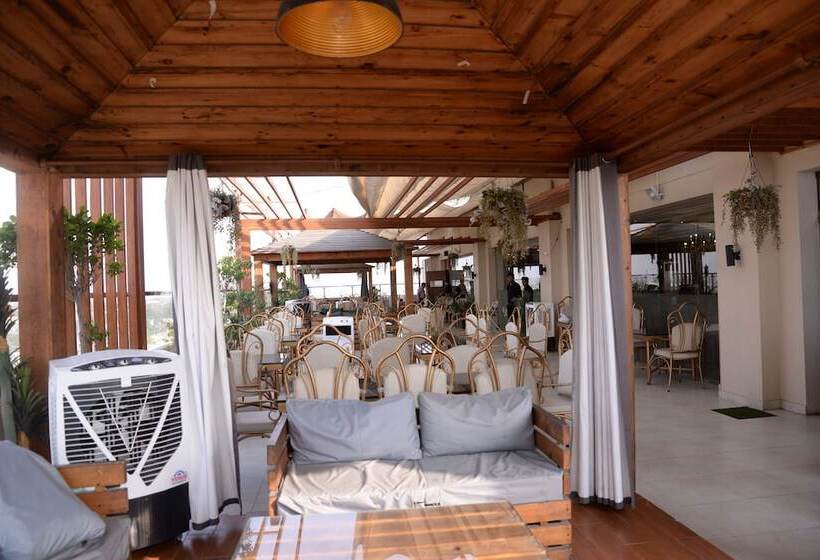 Grand Regent Hotel & Suites