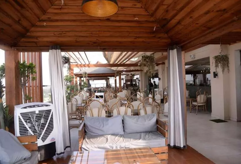 Grand Regent Hotel & Suites
