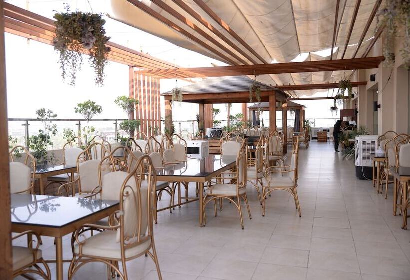 Grand Regent Hotel & Suites