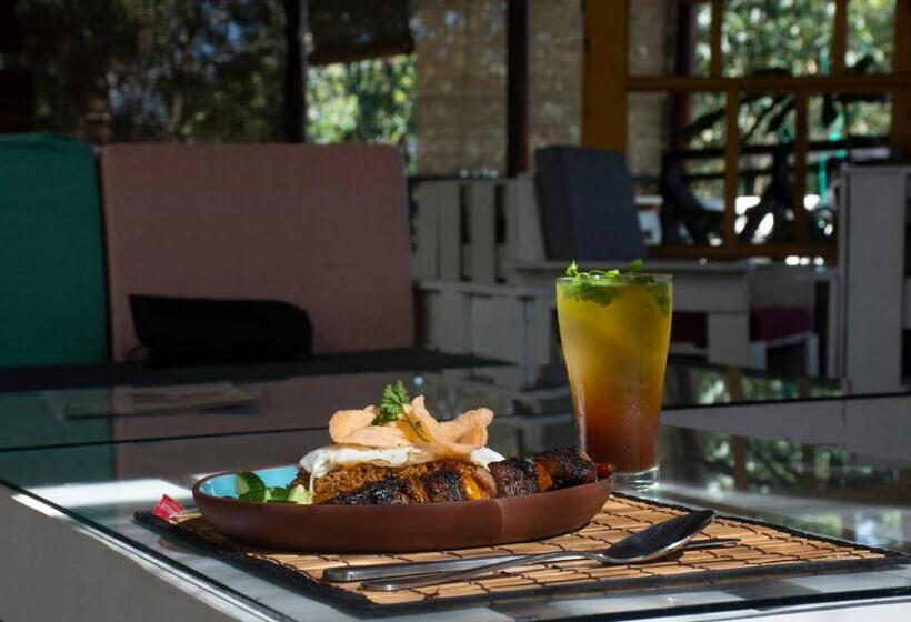 هتل Homies Place   Bistro