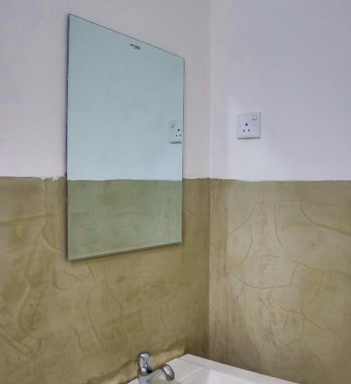 هتل Homies Place   Bistro