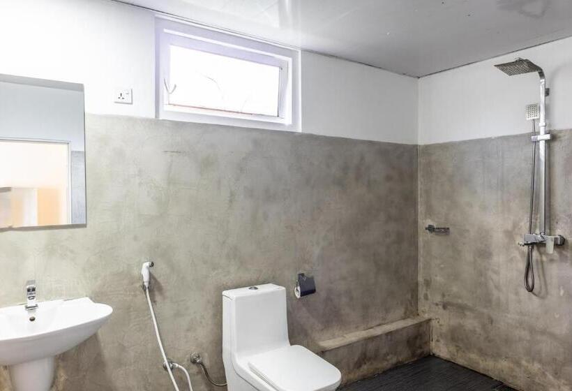 هتل Homies Place   Bistro