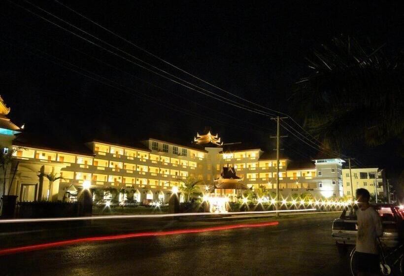 هتل Mawlamyine Strand