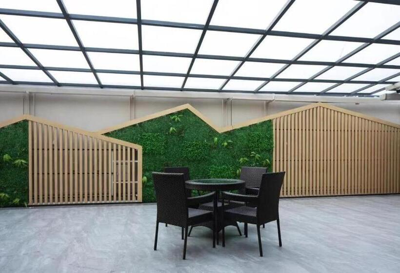 T Social Hotel Guangzhou Railway Station Branch