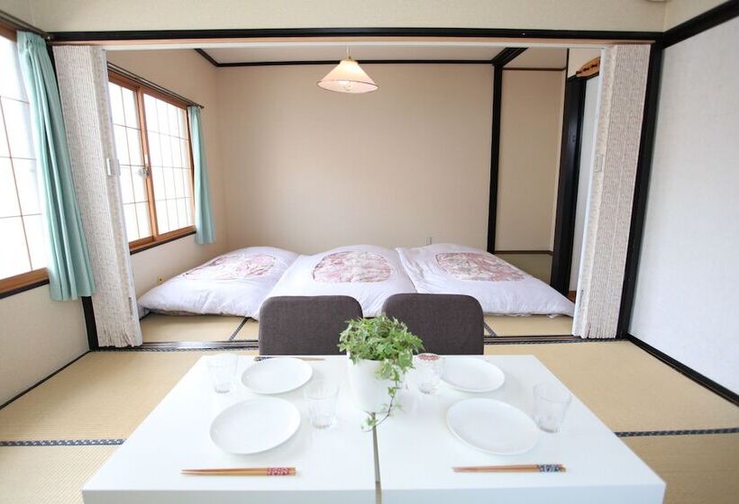 Bed and Breakfast Fujiyama Base