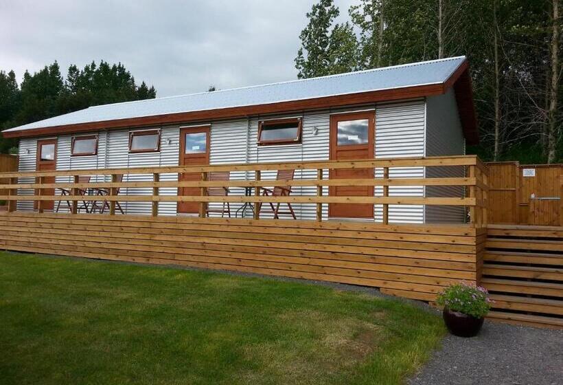 تختخواب و صبحانه Guesthouse Hvitafell