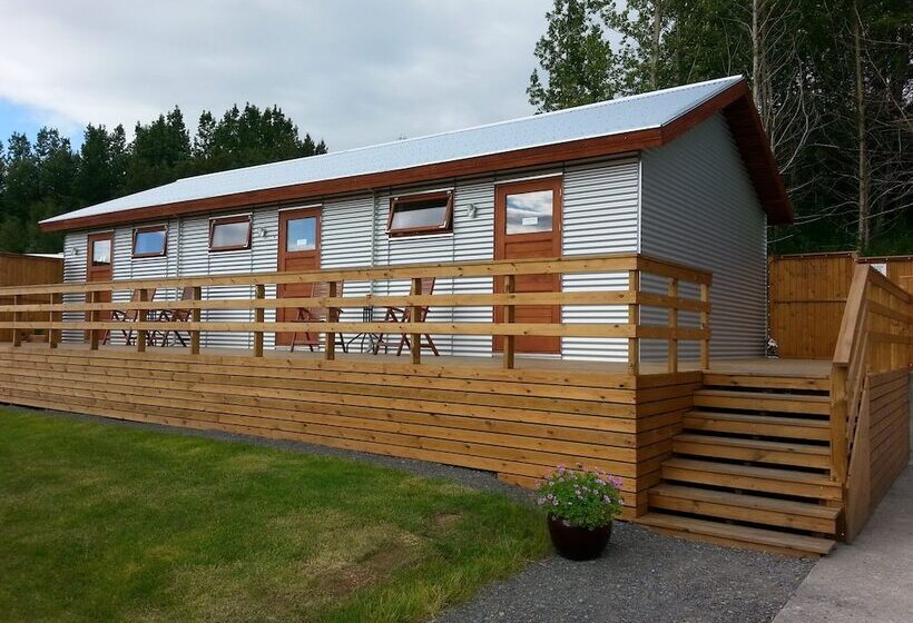 تختخواب و صبحانه Guesthouse Hvitafell