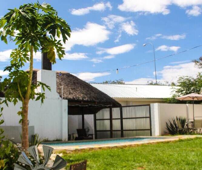 Bed and Breakfast Kate S Nest Guesthouse & Backpackers