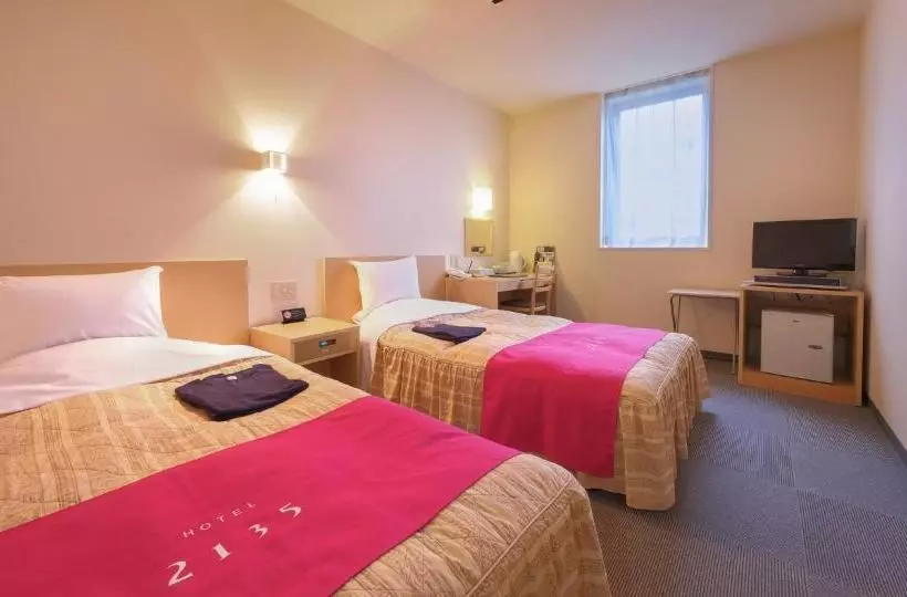Hotel 2135