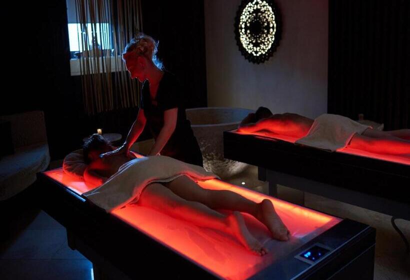 هتل Aqua Center Apartments