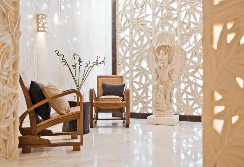 هتل Aqua Center Apartments