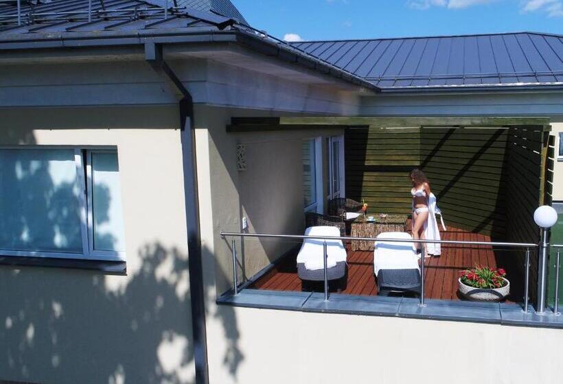 هتل Aqua Center Apartments