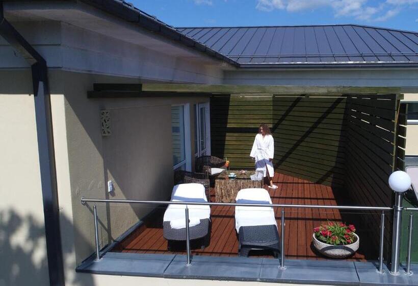 هتل Aqua Center Apartments