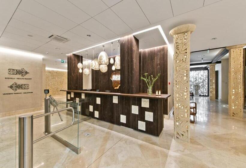 هتل Aqua Center Apartments