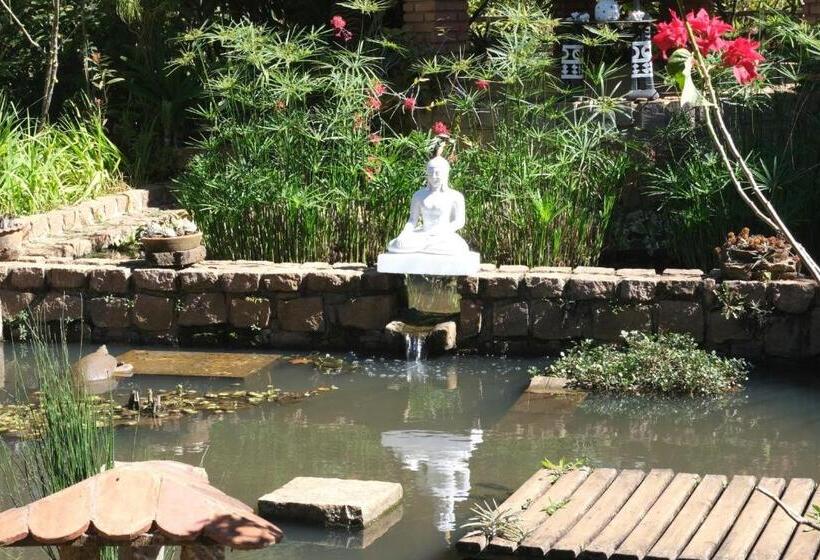 هتل Eco Lodge Les Chambres Du Voyageur