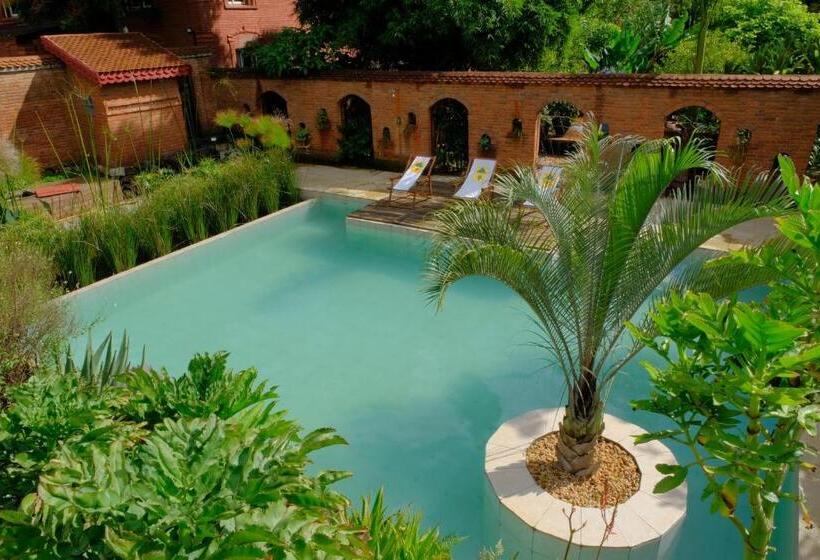 هتل Eco Lodge Les Chambres Du Voyageur