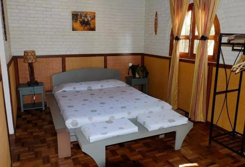هتل Eco Lodge Les Chambres Du Voyageur